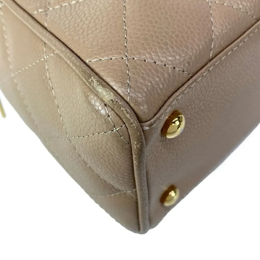 Chanel Matelasse Handbag A20996